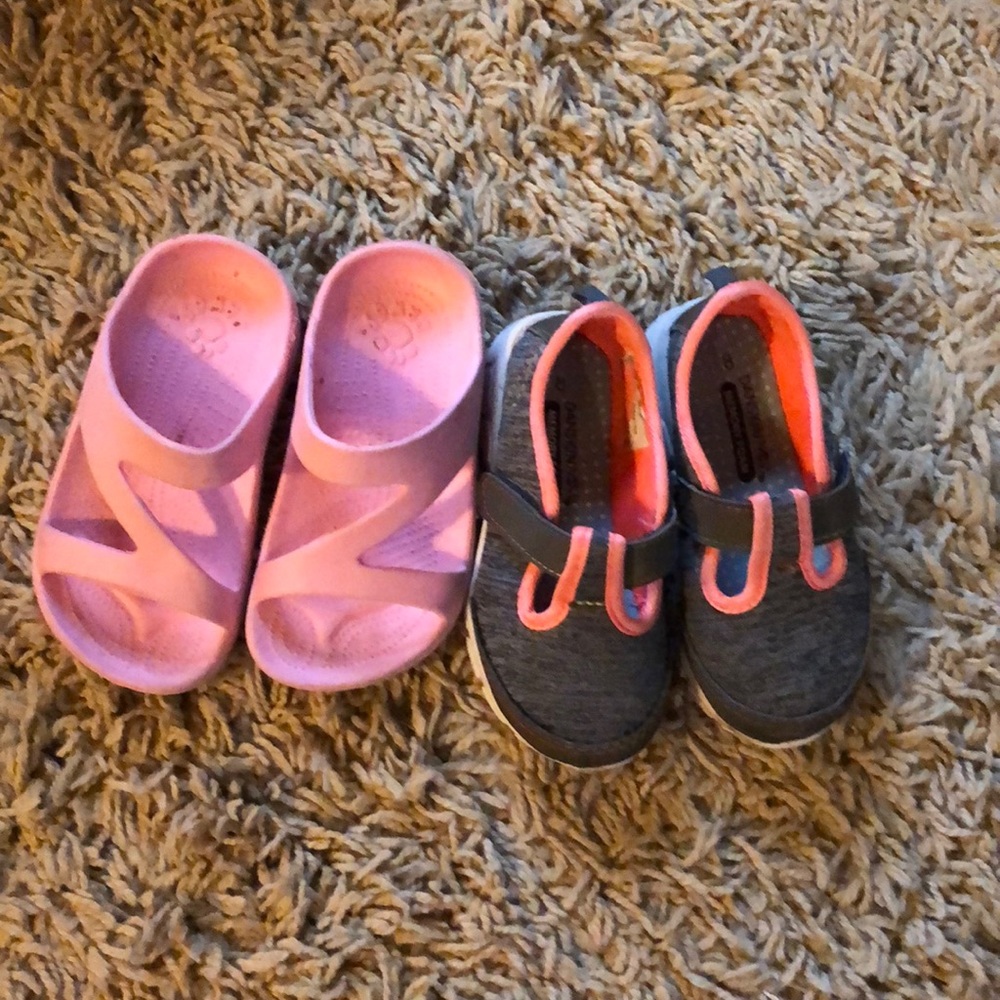 Toddler size 8 play shoes